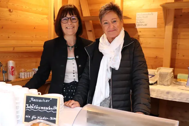 Edith Öxl (re) ist die gute Seele des BKK | Foto: Gerhard Langmann