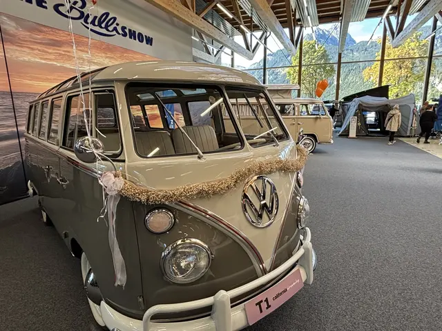 Auch solche automobilen "Leckerbissen" kann man im Ausstellungsraum bestaunen. | Foto: Reichel