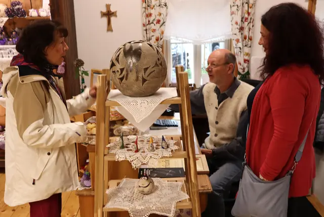 Im Verkaufsgeschäft ist alles handgemacht | Foto: Gerhard Langmann