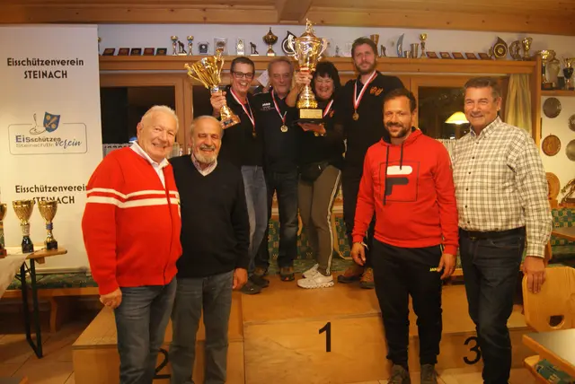 Die Siegermannschaft der Volksschauspiele Steinach | Foto: Lorenzatto