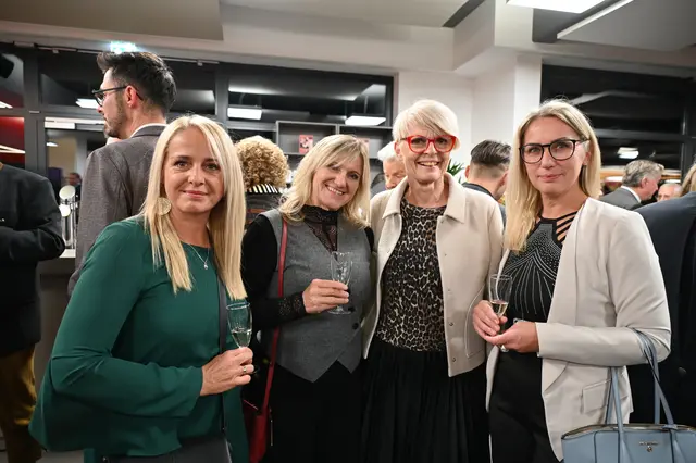 Ladysabend: Sonja Kuran, Cäcilia Lechner, Bgm. Ulrike Schachner und Ilse Kurz | Foto: Gerlinde Siebenhandl