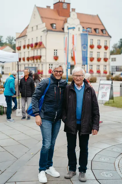 Der hohe Besucherandrang beim Genussmarkt zeigte erneut, wie sehr den Menschen das Thema Regionalität am Herzen liegt.  | Foto: Sophia Hartsch – bunterpixel Fotografie