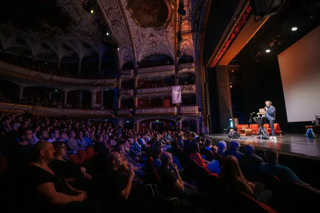 Waves Vienna Opening im Volkstheater. | Foto: Wien macht Kultur