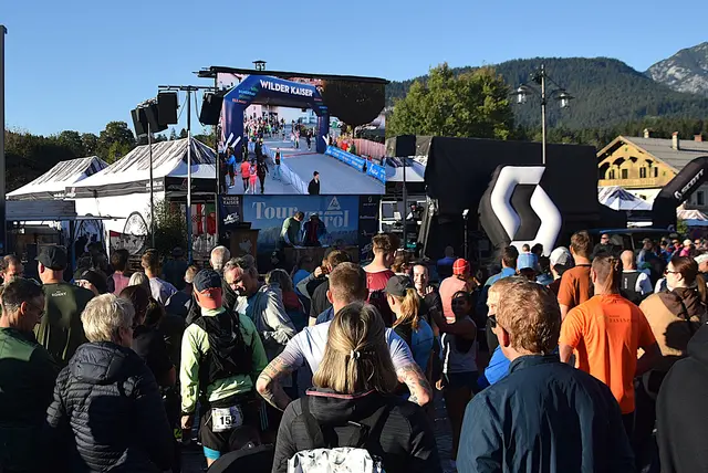 Die Videowall im Zielbereich – ein beliebter Klassiker für die Zuschauer. | Foto: Schwaighofer
