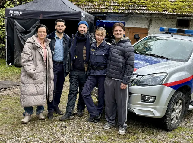 Veronika Glatzner, Bardo Böhlefeld, Regisseur Daniel Prochaska, Julia Koschitz und León Orlandianyi. | Foto: MeinBezirk/Barbara Ebner