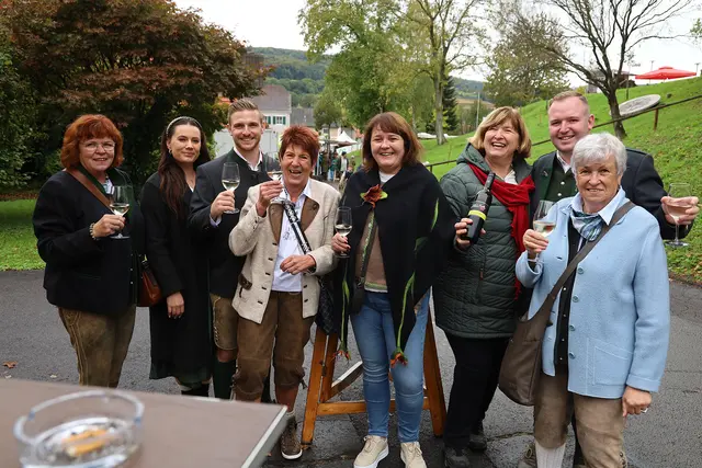 Für die Gäste aus den verschiedenen Bundesländern war das Kellergasslfest in Tieschen ein Erlebnis. | Foto: MeinBezirk/Johann Schleich