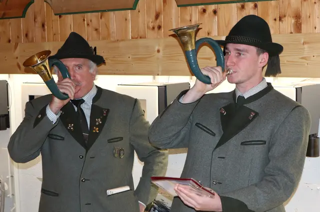 Auftakt durch die Jagdhornbläser Lannach | Foto: Gerhard Langmann