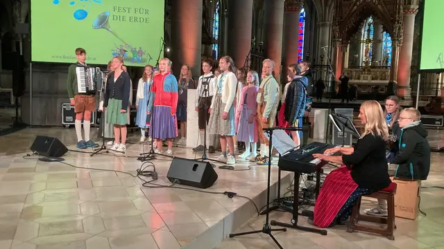 "Fest für die Erde" wurde vor großem Publikum im Dom vorgetragen. | Foto: Stiftsgymnasium Kremsmünster