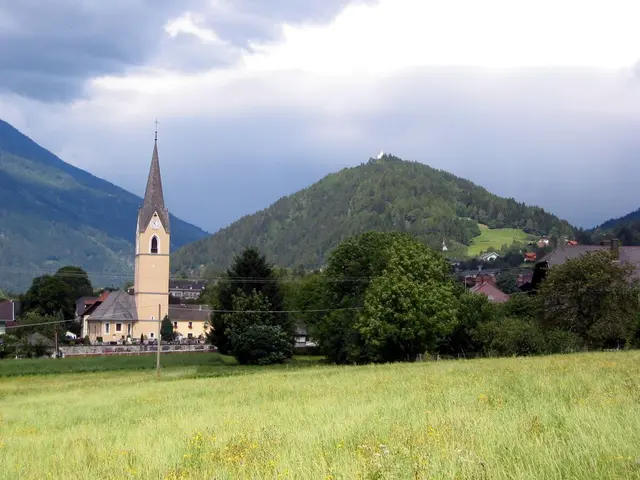 Hier ist die Jakobskirche in Kolbnitz, Gemeinde Reißeck, zu sehen. Dahinter der Danielsberg. | Foto: privat