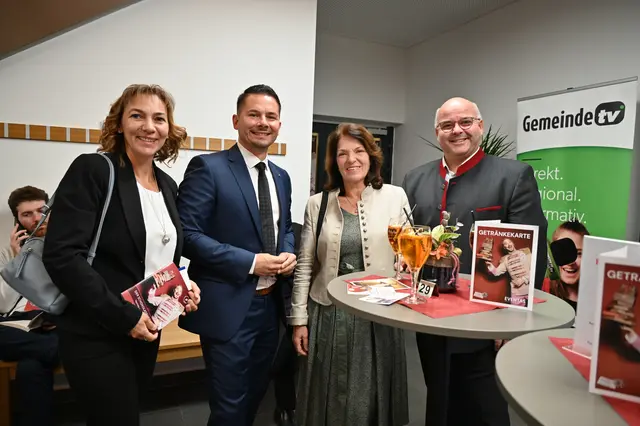 Bürgermeister Albert Brandstetter, Vizebürgermeisterin Gerlinde Aigner und Bürgermeister von Neumarkt Otto Jäger | Foto: Gerlinde Siebenhandl