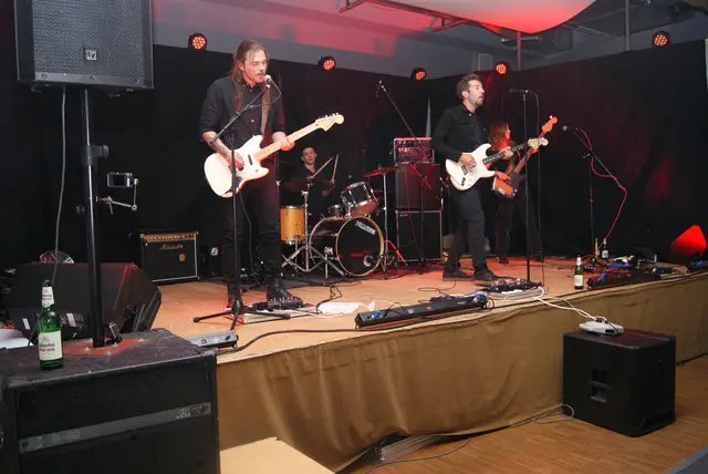 "Stone tree" reisten aus Linz an  | Foto: Lorenzatto