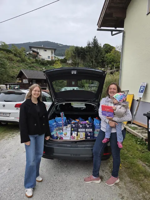Links im Bild Karoline Lastowicka, rechts im Bild Tanja Grunder-Höll | Foto: Rotaract Club Pongau