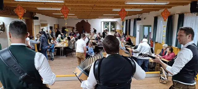 Das Herbstfest der Steirerherzen war bestens besucht. | Foto: Steirerherzen Seegraben