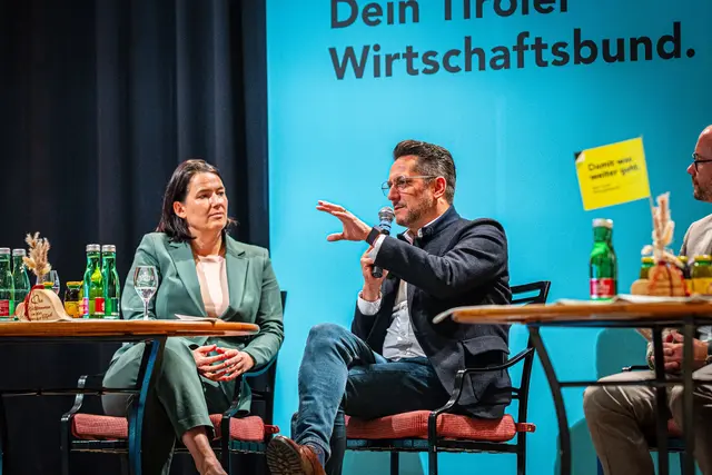 ourismus im Fokus: Spartenobmann Alois Rainer unterstrich die Bedeutung der Branche für Wertschöpfung und Arbeitsplätze. | Foto: Tiroler Wirtschaftsbund