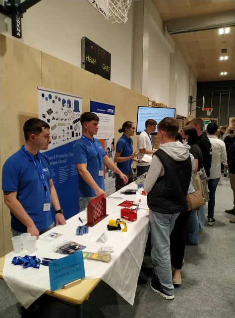 Im Stationen-Betrieb ging es rund beim Job-Dating an der MMS Eibiswald. | Foto: Mittelschule Eibiswald