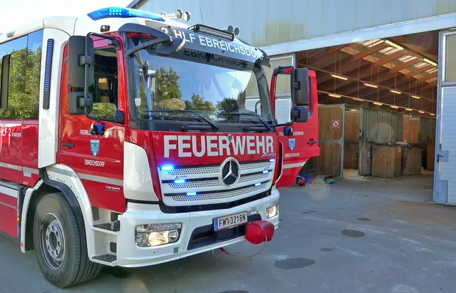 Feuerwehreinsatz am Magna-Racino Gelände. | Foto: BFKDO Baden / Stefan Schneider