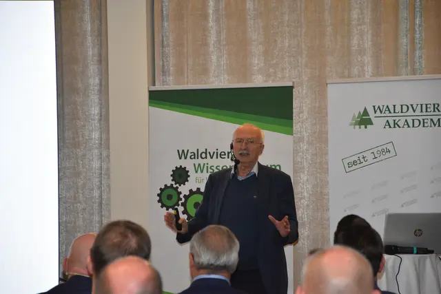 Das Wissensforum bot den Teilnehmern nicht nur fundiertes Expertenwissen, sondern auch konkrete Handlungsempfehlungen, wie das eigene Vermögen langfristig gesichert und Inflationsrisiken erfolgreich begegnet werden kann. | Foto: WALDVIERTEL AKADEMIE