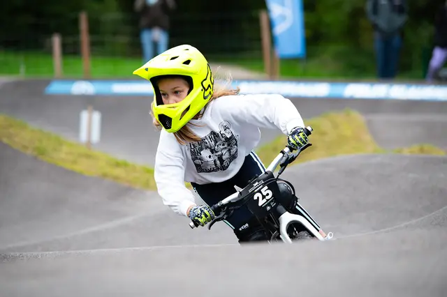 Lea Melisek beim Saisonfinale am Pumptrack Scharnstein | Foto: Martin Fabian