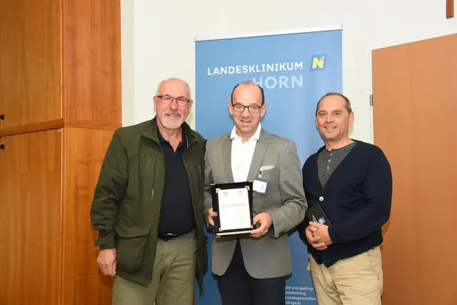 Shefget Balaj (Gemeinderat Stadtgemeinde Horn), Mag. Franz Huber (Kaufmännischer
Direktor LK Horn-Allentsteig), Ing. Josef Kierberger (Leiter Informationstechnologie). | Foto: LK Horn