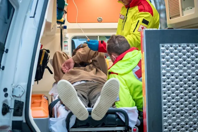 Der Pkw-Lenker wurde in die Klinik Diakonissen Schladming eingeliefert. (Symbolfoto) | Foto: Bernhard Knaus