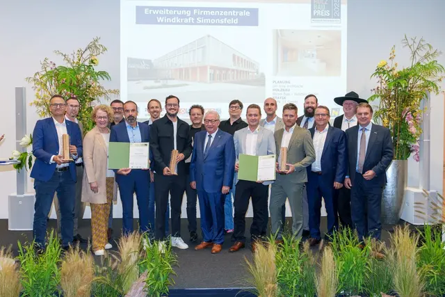 Ausgezeichnet für die Windkraft Simonsfeld | Foto: HBP-Bollwein