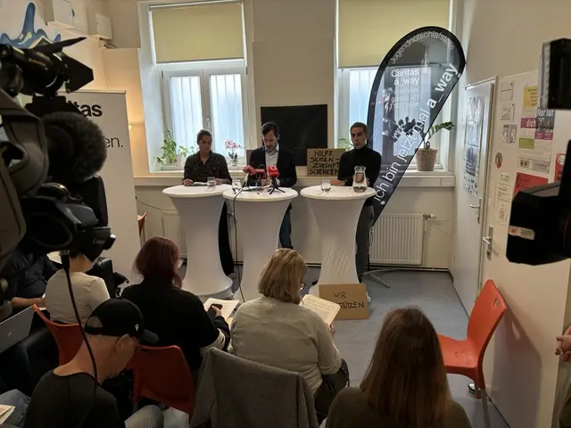 In der Jugendnotunterkunft "a_way" präsentierte die Caritas neue Erkenntnisse rund um Wohnungslosigkeit von Jugendlichen und jungen Erwachsenen. | Foto: Kevin Gleichweit/MeinBezirk