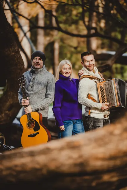 Astrid Wirtenberger, eine der beiden Hauptstimmen der Seer, tritt mit Jürgen Leitner &amp; Tom Eder in Gmunden auf. | Foto: Jolanda Hofmann