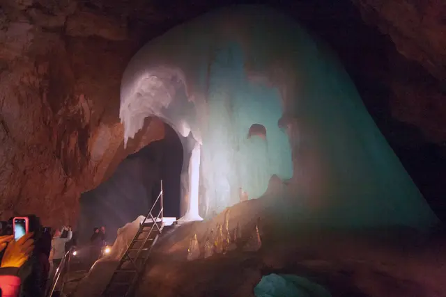 Bild # 2833: eine schöne Variation von Magnesiumlicht und Blitzlicht. | Foto: © by Ing. Günter Kramarcsik