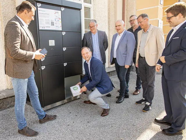 Eine Vorführung der "Öffi-Packerl"-Station in Ried im Innkreis. | Foto: Stadtamt Ried