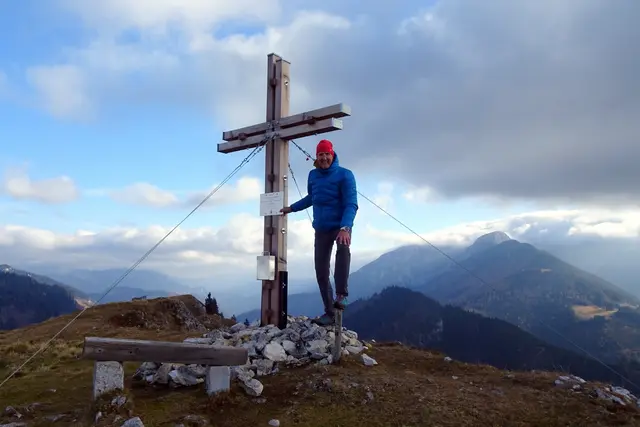 Unser wandernder Regionaut Franz Sturmlechner aus Oberndorf an der Melk genießt den goldenen Herbst bei einer Tour auf der Wetterin in der Steiermark. | Foto: Franz Sturmlechner