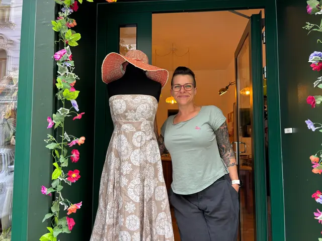 Chefin Rani Froewys verkauft sorgfältig ausgewählte Markenstücke. | Foto: Pia Rotter/MeinBezirk