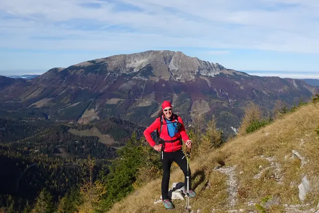 Unser wandernder Regionaut Franz Sturmlechner aus Oberndorf an der Melk genießt den Herbst mit herrlichem Ötscherblick | Foto: Franz Sturmlechner