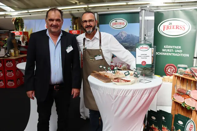Unter anderem mit dabei: Klaus Lasser (l.) Verkauf Gastro- und Lebensmittelhandel bei Frierss | Foto: MeinBezirk.at