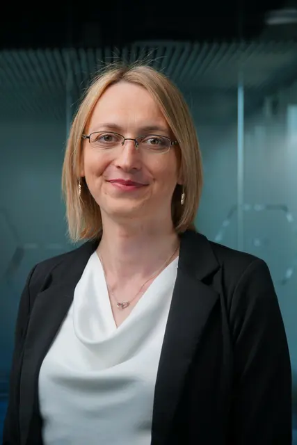 Martina Bednar (NEOS) hält Vorwahlen und Vorzugsstimmen für wichtig, weil sie qualifizierte Kandidatinnen nach vorne bringen können. | Foto: NEOS