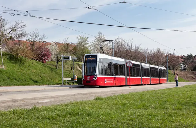 Flexity Linie 67 Frödenplatz. (Archiv) | Foto: Wiener Linien/Manfred Helmer