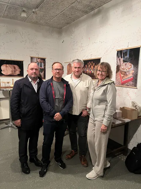 Bürgermeister Bernd Schützeneder mit Regisseur Reinhard Seiss sowie Umweltausschussobfrau Gabriela Schönberger und ihrem Stellvertreter Andreas Mayerhofer. | Foto: Schönberger