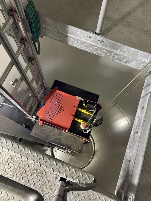 Der Aufzug fährt wieder runter.  | Foto: MeinBezirk/Birgit Bachhofner