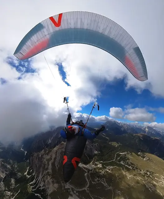 Lorenz Friesenbichler, aus Pischelsdorf, hat seine große Leidenschaft zum Beruf gemacht. | Foto: Lorenz Friesenbichler