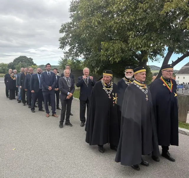 Der Festzug. | Foto: Weinritterorden