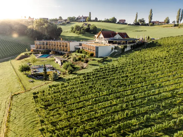 Das Ratscher Landhaus ist eingebettet in der herrlichen Landschaft der Südsteiermark. | Foto: Karin Bergmann