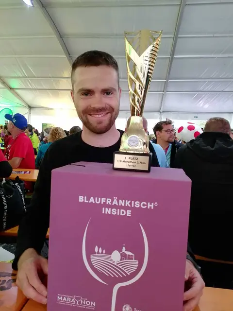 Lukas Beiglböck siegte beim 1/8-Marathon in Deutschkreutz über 5,7 Kilometer und ließ der Konkurrenz keine Chance. | Foto: LMB