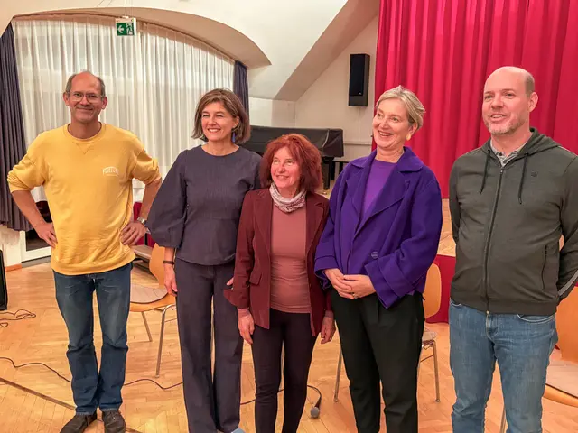 Ende September kamen im Fuhrwerkerhaus Eichgraben die Expertinnen und Experten zusammen, um über eine bessere Mobilität in Eichgraben zu diskutieren | Foto: Die GRÜNEN Eichgraben