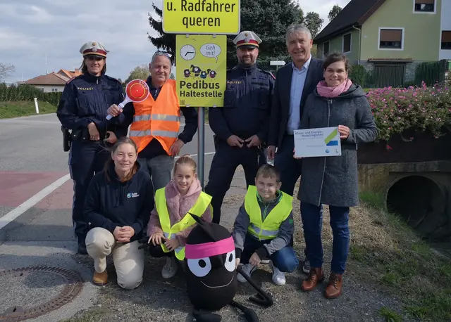 Die erste Pedibus-Linie entlang der Ungarnstraße hat Fahrt aufgenommen. | Foto: Maria Eder