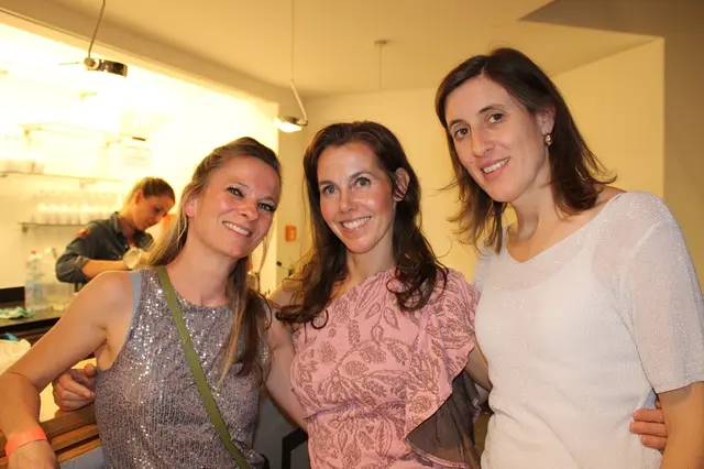 Sandra kam mit ihren Freundinnen... | Foto: mc