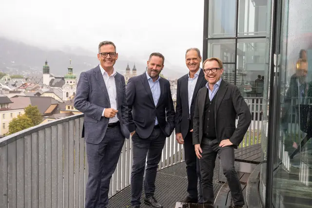 (v.l.): Harald Gohm (Gründer und Geschäftsführer der ALPERIS GmbH), Johannes Wiesinger (Geschäftsführer der SABAG GmbH), Othmar Kühbauch (Gründer der Baumanagement Kühbauch GmbH) und Martin Emberger (Geschäftsführer der SABAG GmbH). | Foto: Gerhard Berger