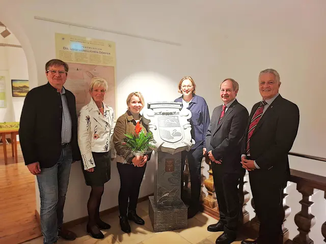 Franz Stockinger, Stadträtin Elisabeth Schüttengruber-Holly, Petra Zechmeister, Patrizia Mantler-Stockinger, AL Thomas Bauer, AL Helmut Schneider. 
 | Foto: Stadtmuseum Hollabrunn