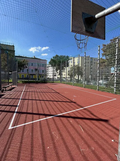 Im Wilhelmsdorferpark gibt es jetzt Markierungen für Merkball. | Foto: BV12/Lucas Mallinger
