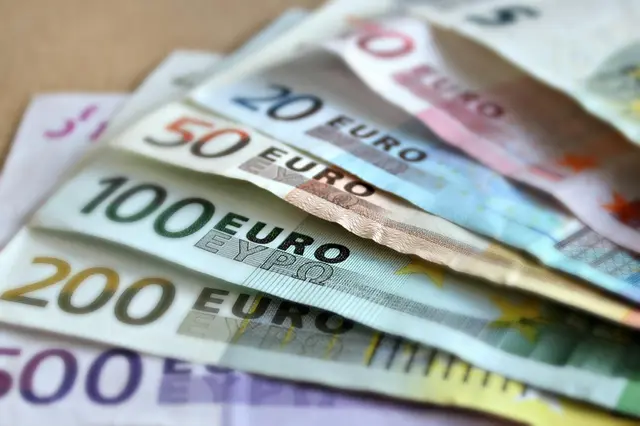 35 Prozent der Österreicher kommen im Frühjahr 2025 mit ihrem Einkommen schlechter aus als im Vorjahr, vor allem die gestiegenen Lebensmittelpreise belasten die Haushaltsbudgets. | Foto: martaposemuckel/Pixabay