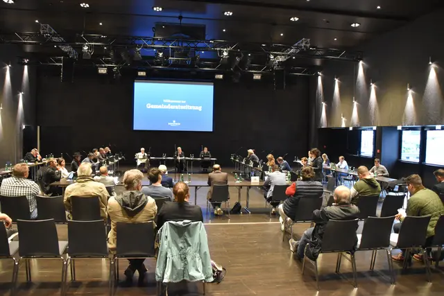 Die NEOS brachten einen Antrag für neue Richtlinie bei Personal ein. Eine neue Richtlinie wurde vom Stadtrat schon beschlossen, dennoch gibt es Kritik.  | Foto: Barbara Fluckinger