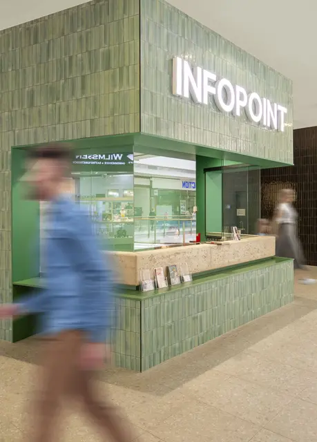 Der Infopoint im 1. Obergeschoss wurde neugestaltet.  | Foto: Manfred Burger